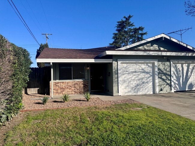 property at 7031-7033 Peachtree Ave