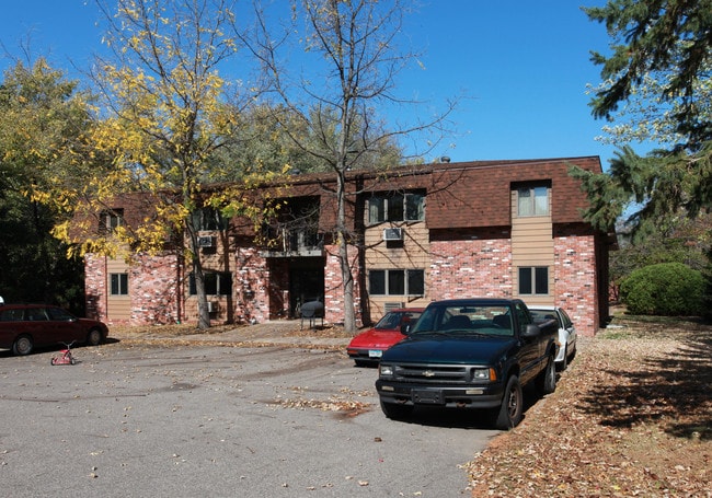 636 Hilton St in Prescott, WI - Foto de edificio - Building Photo