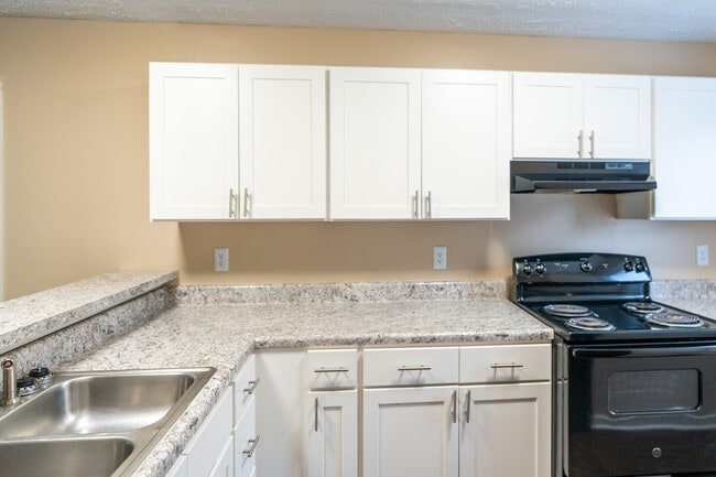 Lakehurst Apartments