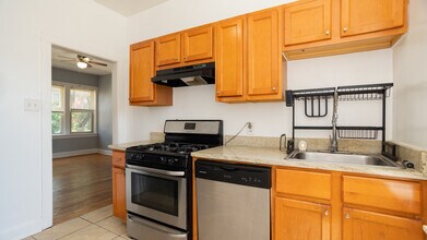 3107 W Ainslie St in Chicago, IL - Building Photo - Building Photo