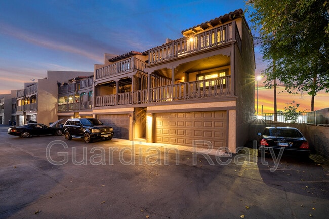 property at 2882 Calle Del Oro