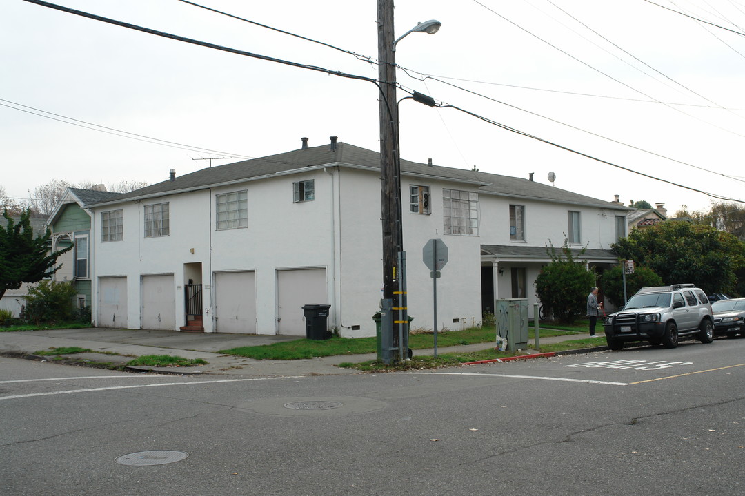 1022 Hearst Ave in Berkeley, CA - Building Photo