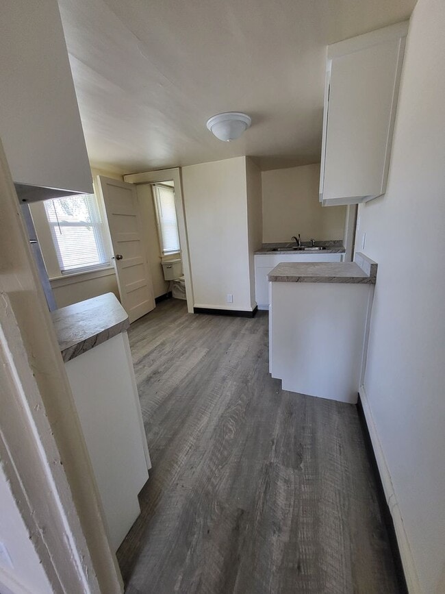 1133 Day St in Green Bay, WI - Foto de edificio - Building Photo