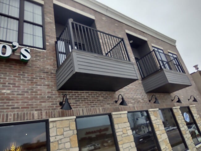 1204 7th Ave, Unit 202