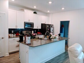 11437 Listening Dr in Orlando, FL - Building Photo - Building Photo