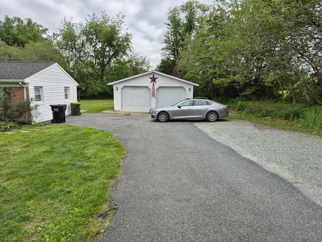 165 Wedgewood Rd in Oxford, PA - Building Photo - Building Photo