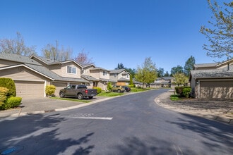 Somerset Park Condominiums in Everett, WA - Building Photo - Building Photo