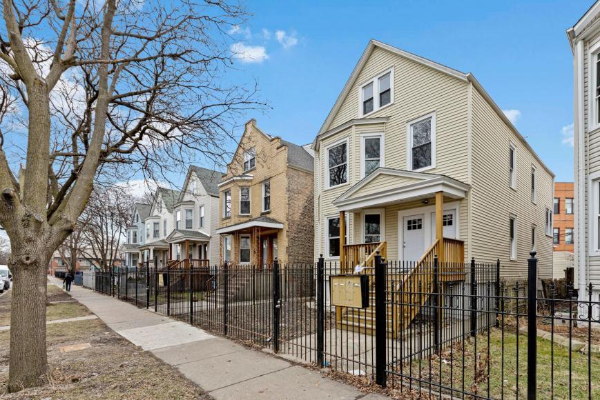 3847 W School St in Chicago, IL - Building Photo