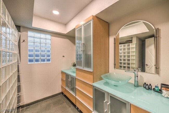 property at 2070 Irwin Cir
