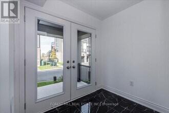 119 Marina Village Dr in Georgian Bay, ON - Building Photo - Building Photo