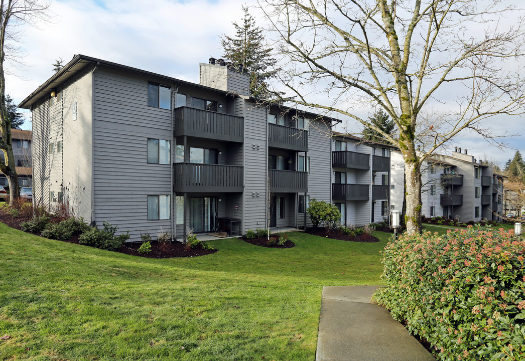 Emerson Apartments in Kirkland, WA - Building Photo