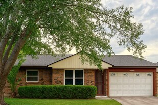 11910 Hunkler Dr in Houston, TX - Building Photo