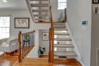 5101 Woodfield Dr in Centreville, VA - Building Photo - Building Photo