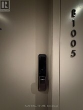 3071 Trafalgar Rd in Oakville, ON - Building Photo - Building Photo