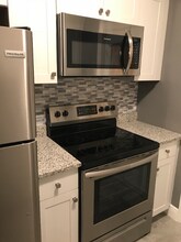 128 NW 13th Ave in Delray Beach, FL - Building Photo - Building Photo