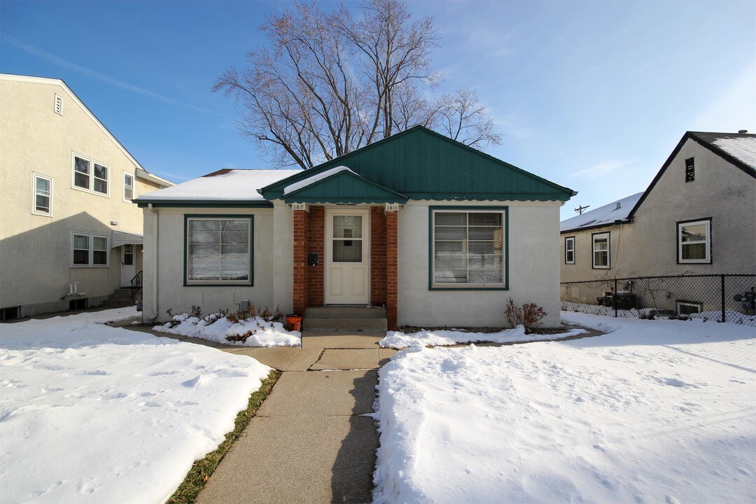 5819 Blaisdell Ave-Unit -1 in Minneapolis, MN - Foto de edificio