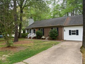 504 Musket Dr in Williamsburg, VA - Building Photo