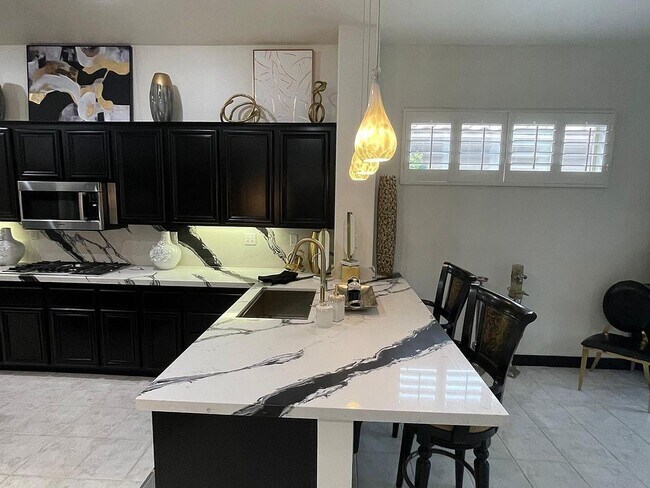 122 Kavenish Dr in Rancho Mirage, CA - Building Photo - Building Photo