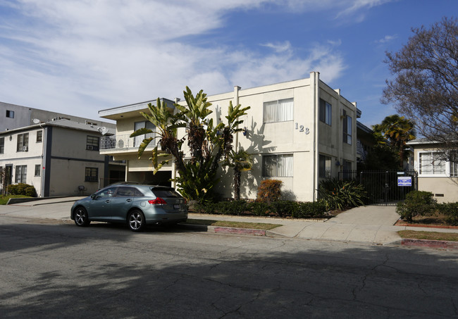 123 W Lomita Ave in Glendale, CA - Building Photo - Building Photo