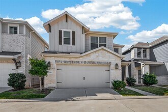 3405 Knighton Hill Dr in Houston, TX - Building Photo - Building Photo