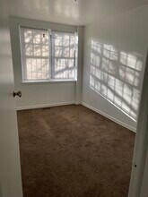 5300 Mitchell St, Unit Lower front west in Detroit, MI - Building Photo - Building Photo