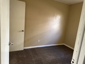 1224 Florida Ave, Unit Apt a 1224 in Akron, OH - Building Photo - Building Photo