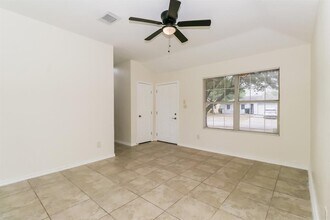 11612 Gemmer St in Austin, TX - Building Photo - Building Photo