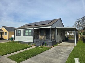 912 Monticello Ave in Jefferson, LA - Building Photo