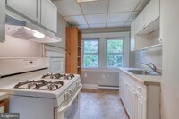 2914 Bayonne Ave photo'