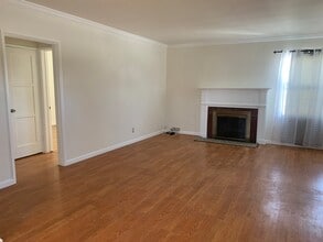 9350 Flower St in Bellflower, CA - Building Photo - Building Photo