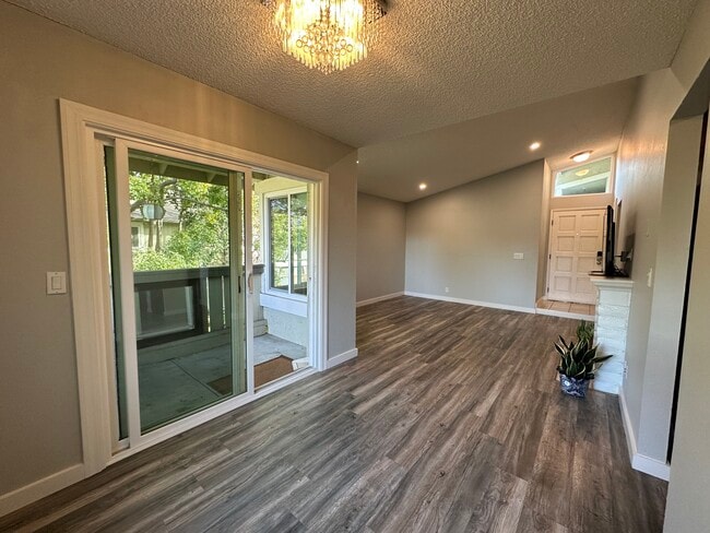 property at 1035 Delna Manor Ln