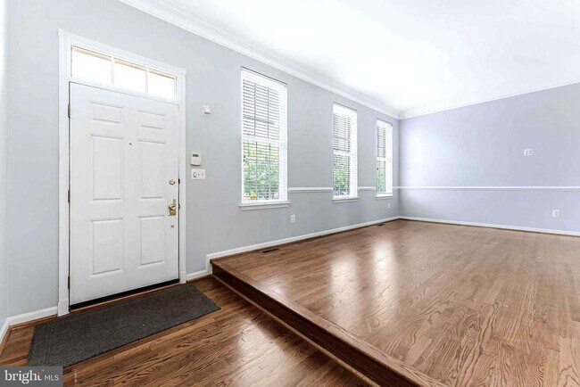 43627 Pickett Corner Terrace in Ashburn, VA - Building Photo - Building Photo
