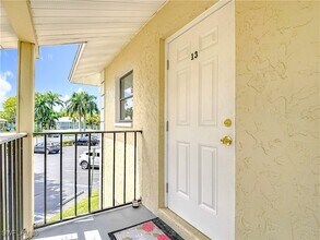 28120 Pine Haven Way in Bonita Springs, FL - Building Photo - Building Photo