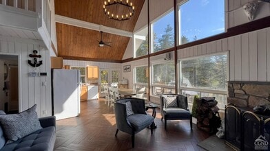 29 Fairy Ct in Athens, NY - Foto de edificio - Building Photo