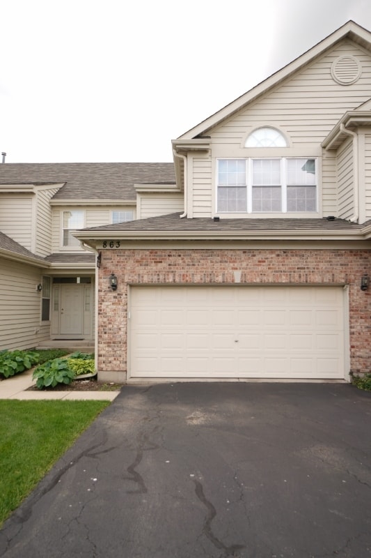 property at 863 Havenshire Rd