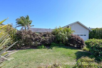 986 Bel Marin Keys Blvd in Novato, CA - Building Photo - Building Photo