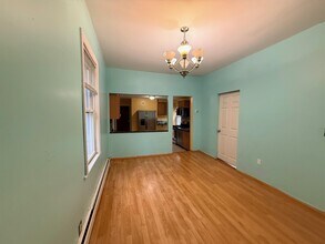 741 Somerville Ave in Somerville, MA - Foto de edificio - Building Photo