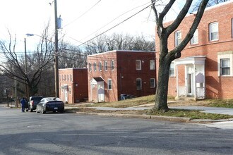 3205 28th St SE in Washington, DC - Building Photo - Building Photo