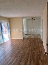 709 S Flower St-Unit -5 in Inglewood, CA - Foto de edificio - Building Photo