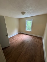 93 Cross St in Southbridge, MA - Building Photo - Building Photo