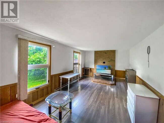 27 Youngman Dr in Guelph, ON - Building Photo - Building Photo