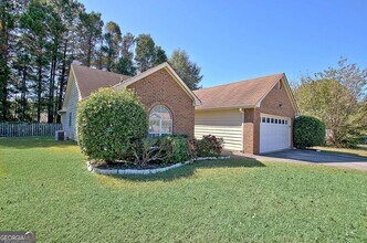 250 Landing Dr in Fayetteville, GA - Building Photo - Building Photo
