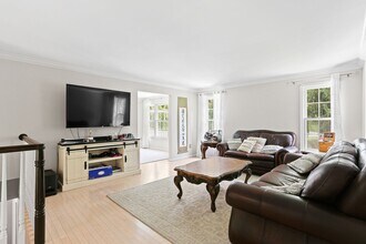 3820 Palmetto Ct in Ellicott City, MD - Building Photo - Building Photo
