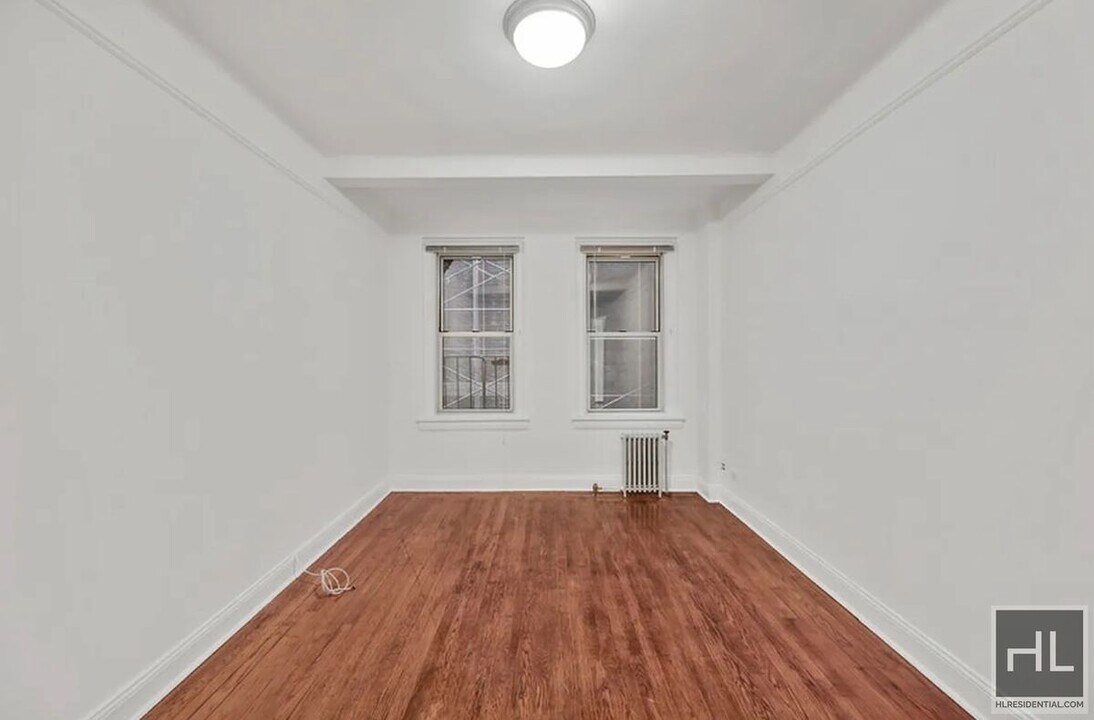 EAST 10 STREET in New York, NY - Foto de edificio