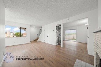 2511 Voorhees Ave. in Redondo Beach, CA - Foto de edificio - Building Photo