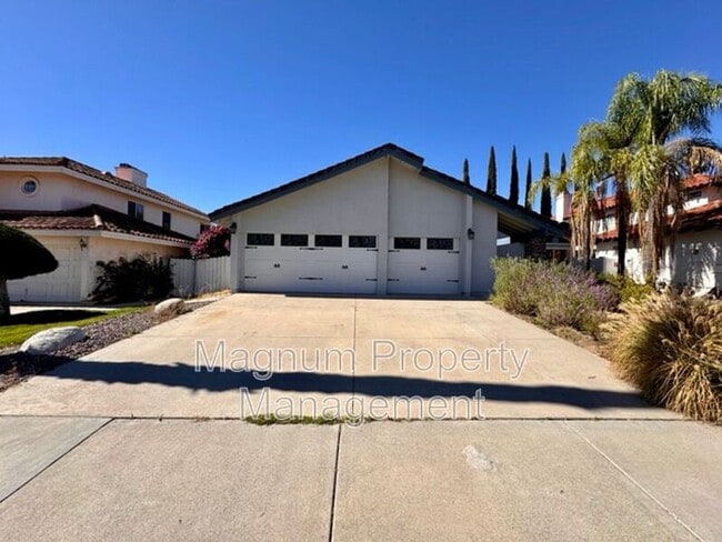 25483 Blackthorne Dr in Murrieta, CA - Building Photo - Building Photo