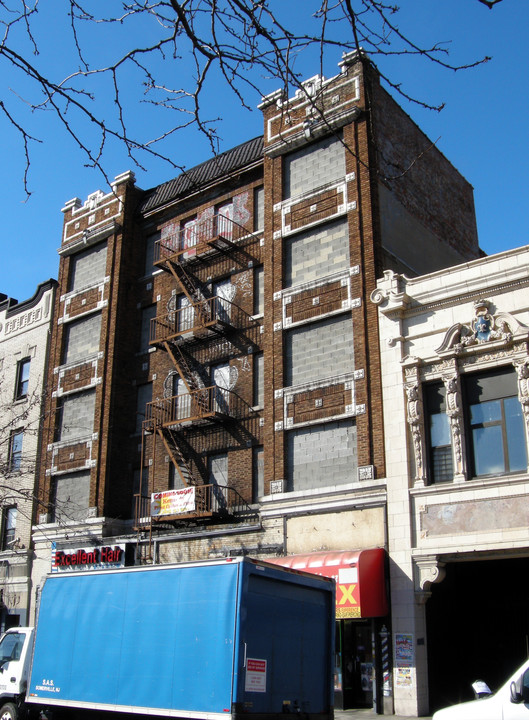 2395-2399 Grand Concourse in Bronx, NY - Building Photo