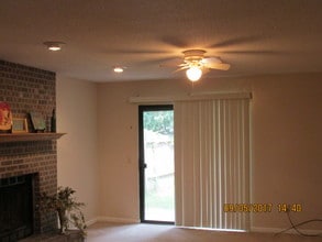 125 Brian Ct in Daleville, AL - Building Photo - Building Photo