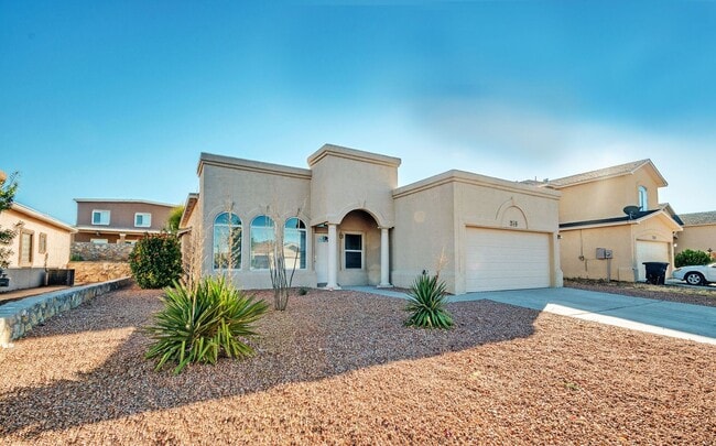 316 De Palma Pl in Horizon City, TX - Building Photo - Building Photo