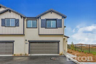 28215 Luther Dr in Menifee, CA - Building Photo